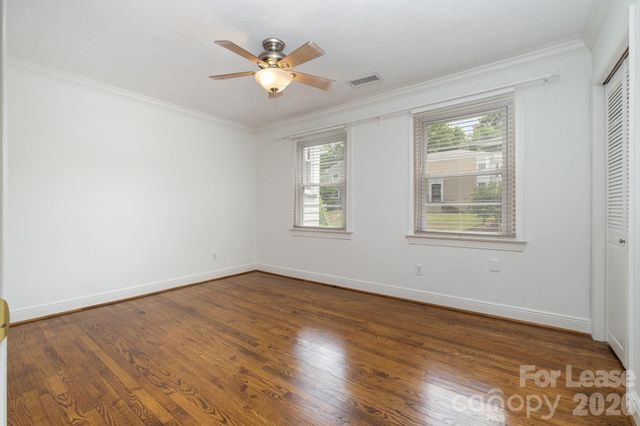 564 Wakefield Drive B, Charlotte, NC 28209