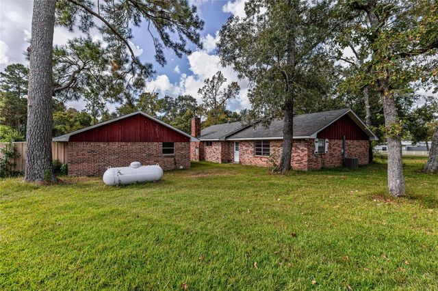 32302 Dobbin Huffsmith Road, Magnolia, TX 77354