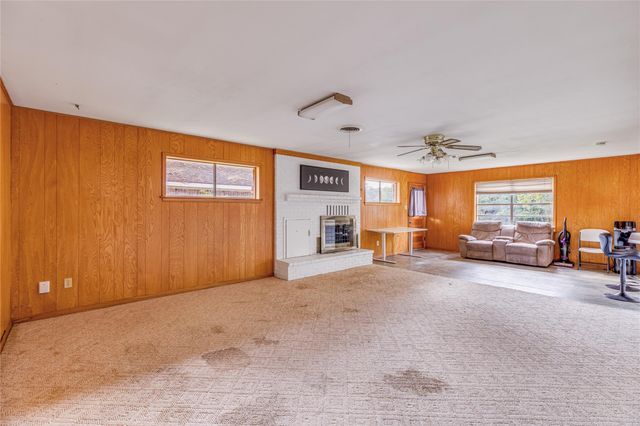 32302 Dobbin Huffsmith Road, Magnolia, TX 77354