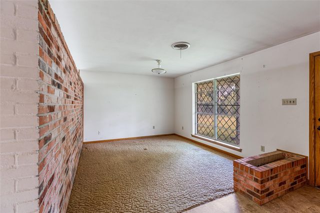 32302 Dobbin Huffsmith Road, Magnolia, TX 77354