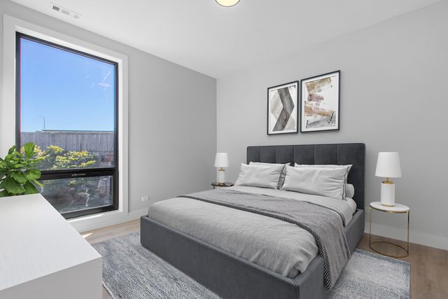 3953 W Dakin Street 405, Chicago, IL 60618