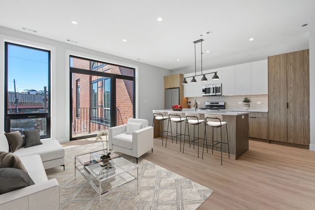 3953 W Dakin Street 405, Chicago, IL 60618