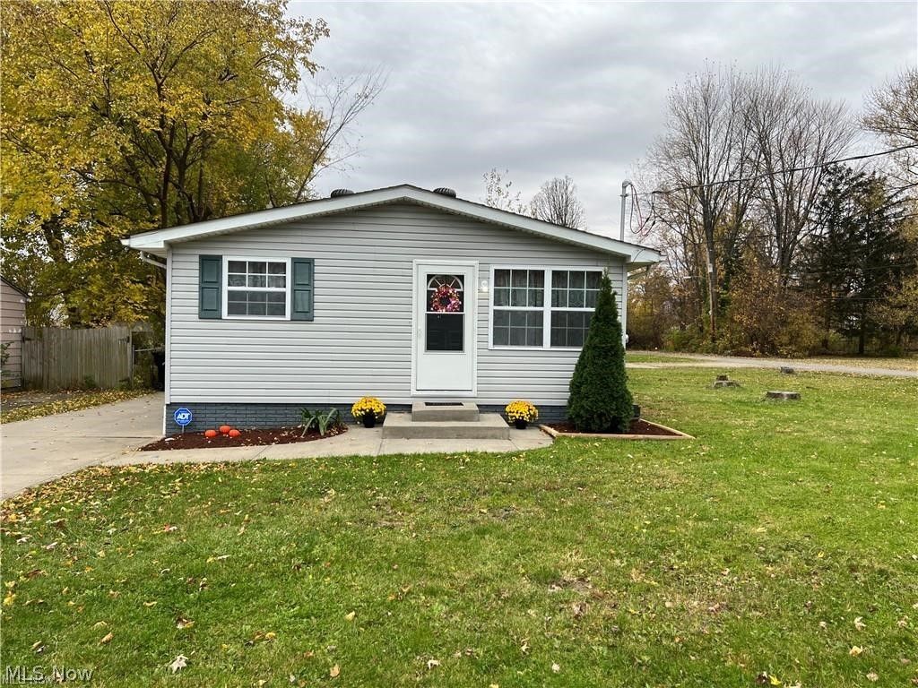 133 Sheriff Street, Elyria, OH 44035