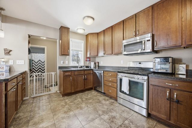 212 11th Street S, Moorhead, MN 56560