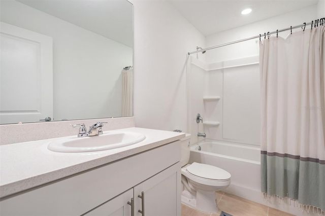 2182 HALLIER COVE, Wesley Chapel, FL 33543