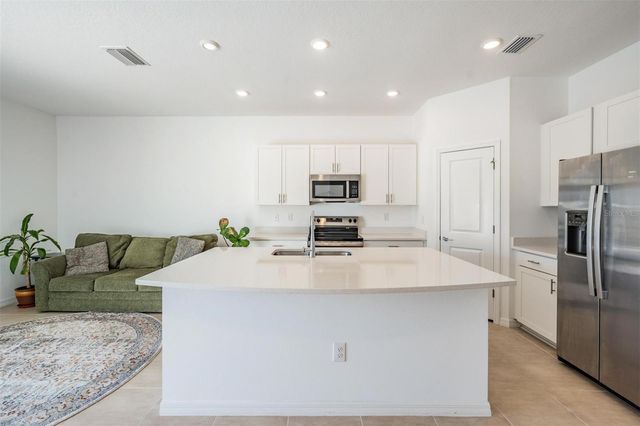 2182 HALLIER COVE, Wesley Chapel, FL 33543