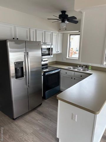 210 Rosebud Street, Walled Lake, MI 48390