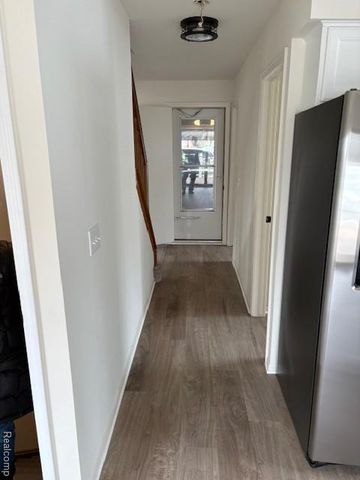 210 Rosebud Street, Walled Lake, MI 48390