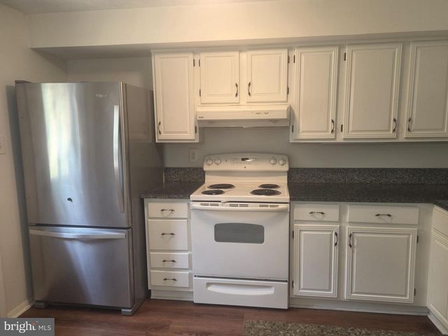 7915 TYSON OAKS CIR, Vienna, VA 22182
