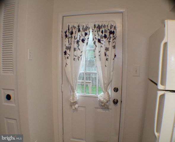 7915 TYSON OAKS CIR, Vienna, VA 22182