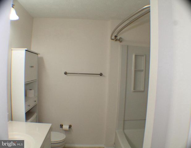 7915 TYSON OAKS CIR, Vienna, VA 22182