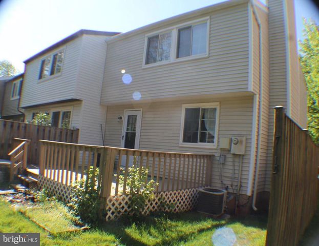 7915 TYSON OAKS CIR, Vienna, VA 22182