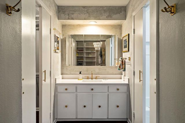 1707 Spyglass DR 123, Austin, TX 78746