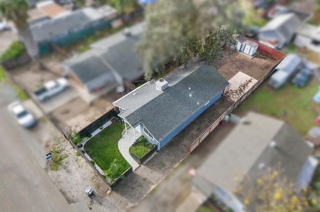 609 S Coolidge Ave, Stockton, CA 95215