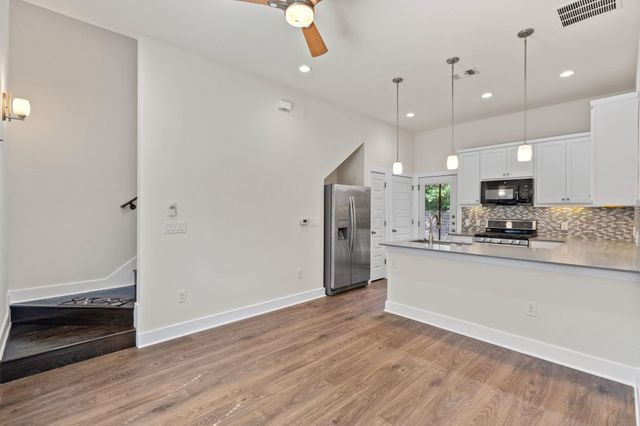 720 Pedernales ST B, Austin, TX 78702