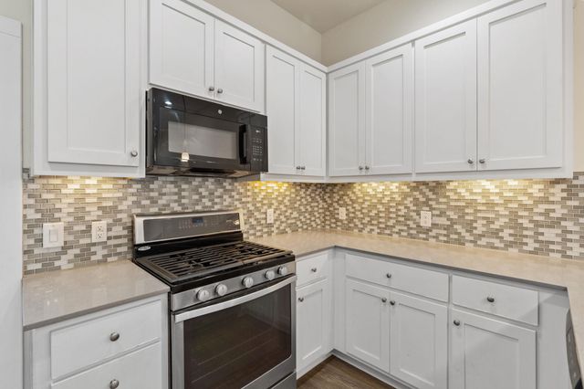 720 Pedernales ST B, Austin, TX 78702
