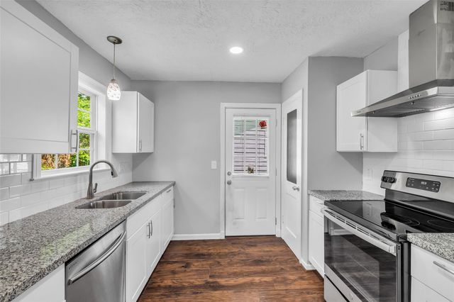2032 Vince Street, Pasadena, TX 77502