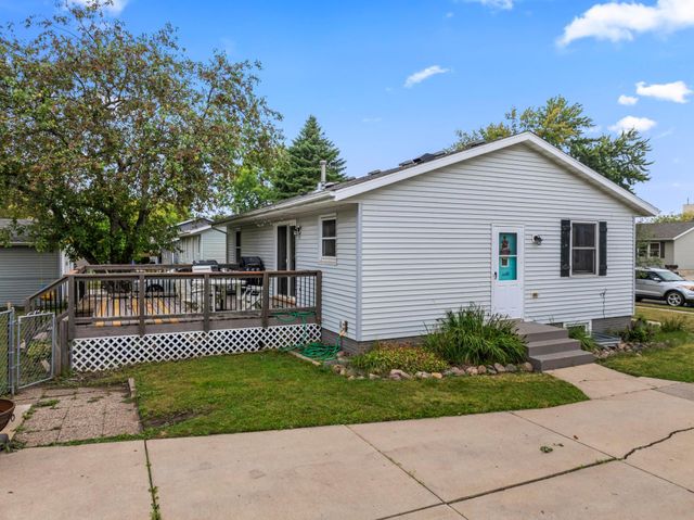 4369 Cimarron Court NW, Rochester, MN 55901