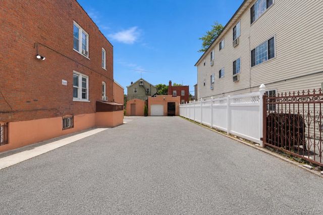 756 E 223rd Street, Bronx, NY 10466