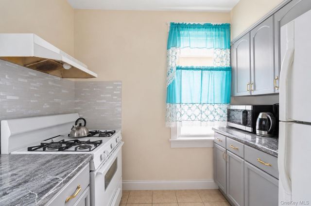 756 E 223rd Street, Bronx, NY 10466