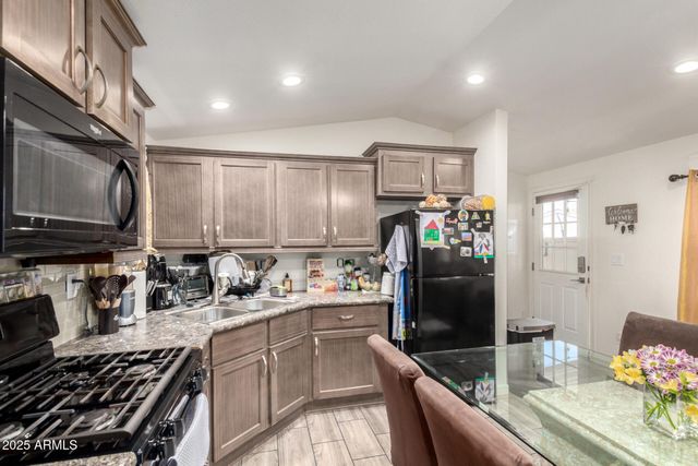 10810 N 91ST Avenue 45, Peoria, AZ 85345