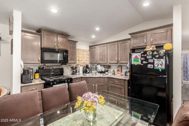 10810 N 91ST Avenue 45, Peoria, AZ 85345