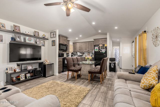 10810 N 91ST Avenue 45, Peoria, AZ 85345