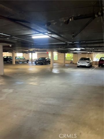 390 S Sepulveda Boulevard 208, Los Angeles, CA 90049