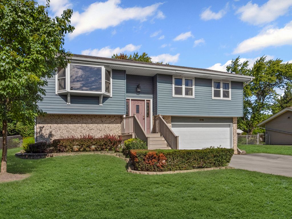 264 Winston Lane, Bloomingdale, IL 60108