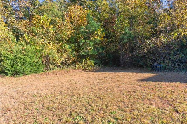 148 Village Drive, Clarkesville, GA 30523