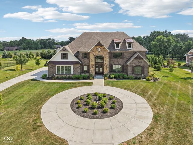 2701 Oak Way Trace, Westfield, IN 46074