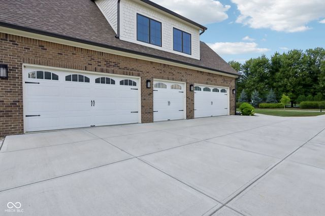 2701 Oak Way Trace, Westfield, IN 46074