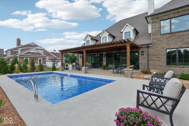 2701 Oak Way Trace, Westfield, IN 46074