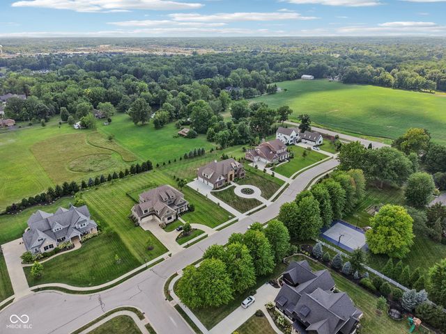 2701 Oak Way Trace, Westfield, IN 46074