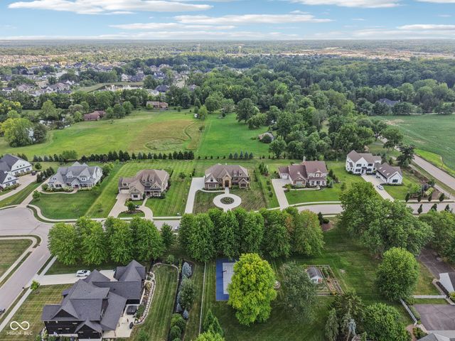 2701 Oak Way Trace, Westfield, IN 46074