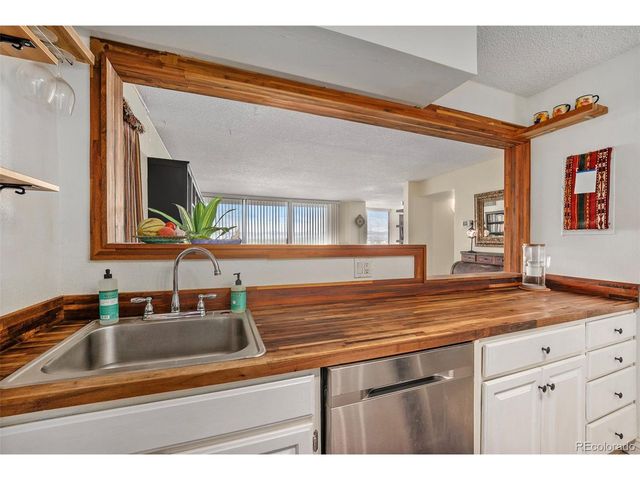 1020 15th St 22A, Denver, CO 80202