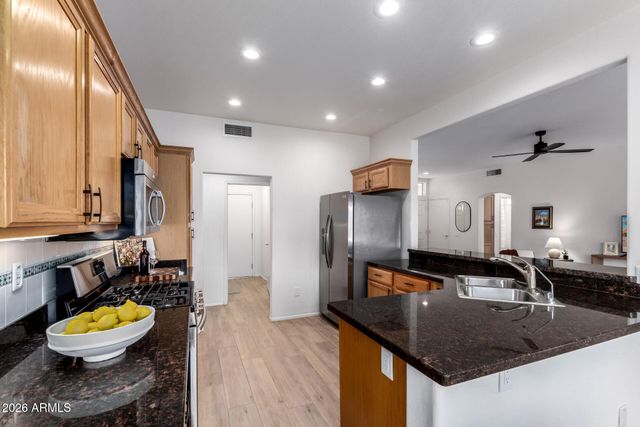 22803 N WAGON WHEEL Drive, Sun City West, AZ 85375