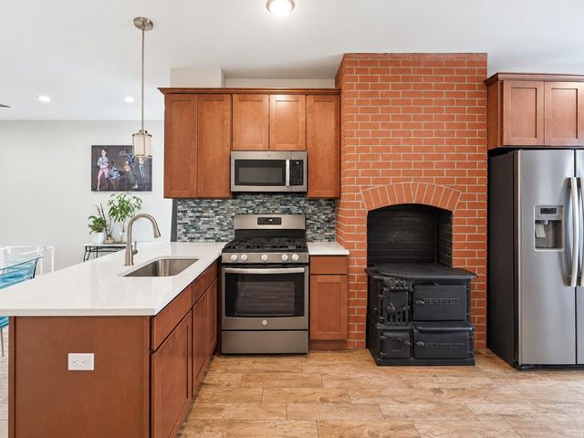 10 WEST 36TH ST, Bayonne, NJ 07002