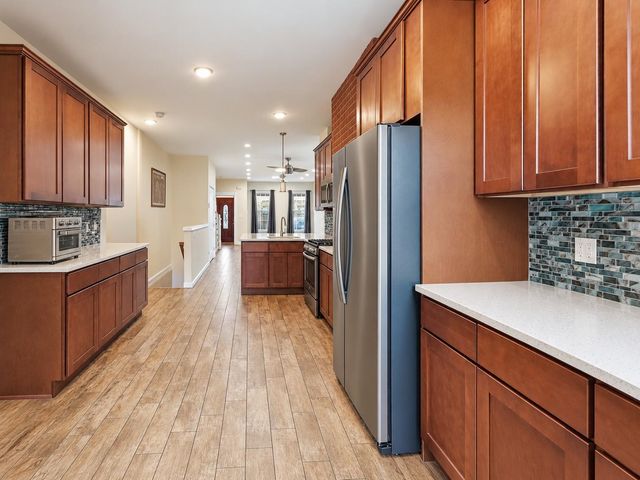 10 WEST 36TH ST, Bayonne, NJ 07002