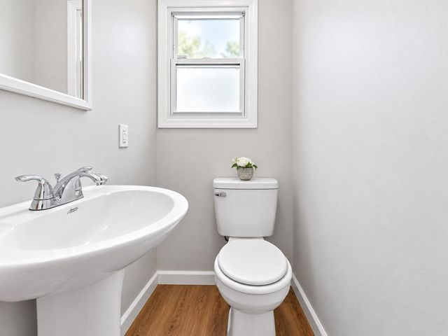 10 WEST 36TH ST, Bayonne, NJ 07002