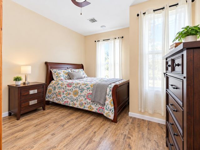 10 WEST 36TH ST, Bayonne, NJ 07002