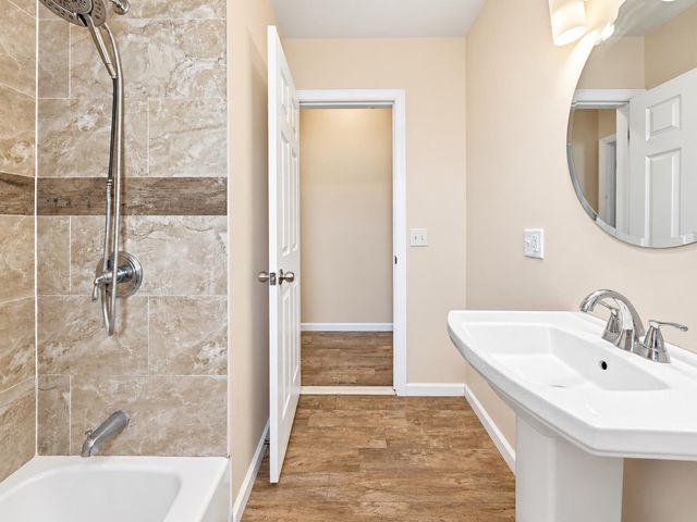 10 WEST 36TH ST, Bayonne, NJ 07002