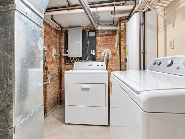 10 WEST 36TH ST, Bayonne, NJ 07002