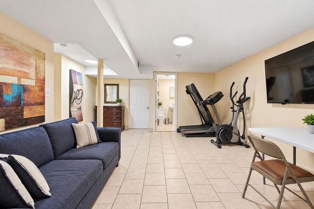 10 WEST 36TH ST, Bayonne, NJ 07002