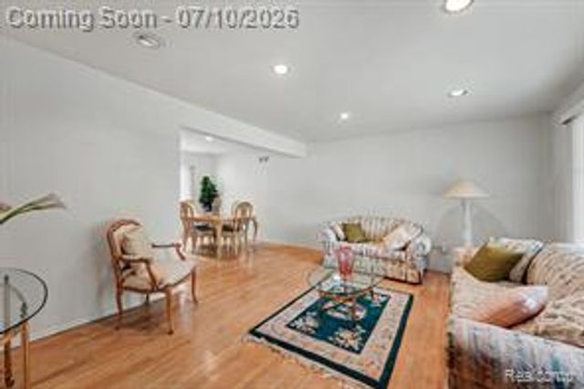 17321 Madison Street, Southfield, MI 48076