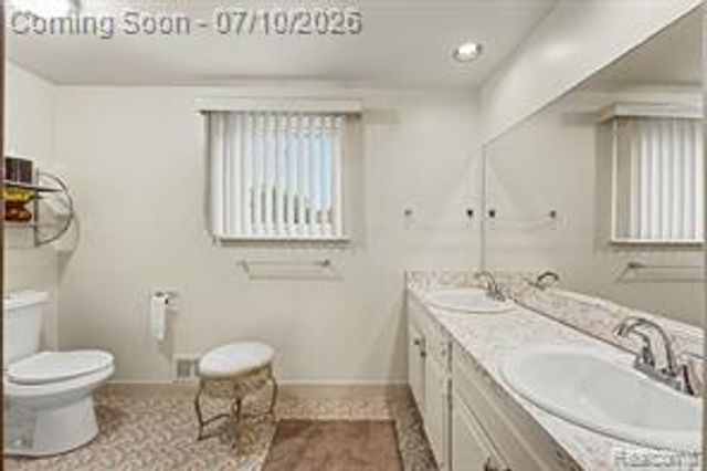17321 Madison Street, Southfield, MI 48076