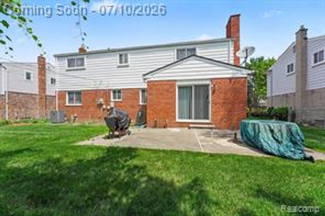 17321 Madison Street, Southfield, MI 48076