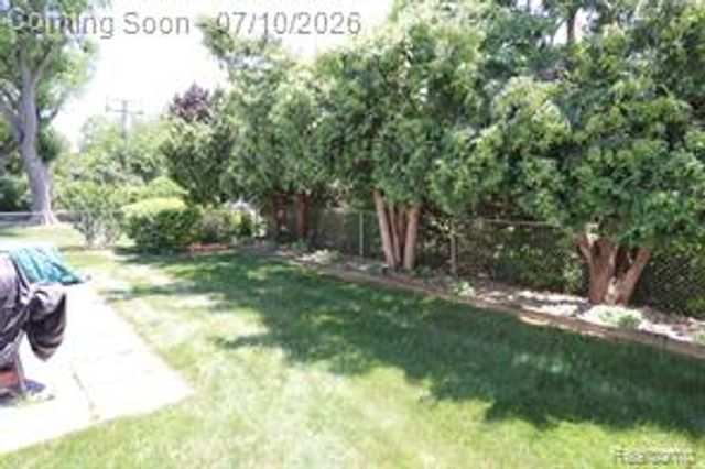 17321 Madison Street, Southfield, MI 48076