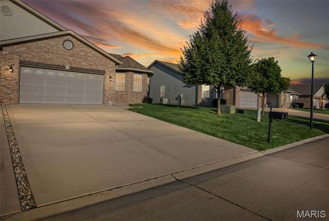 23 Klein Drive, Bethalto, IL 62010