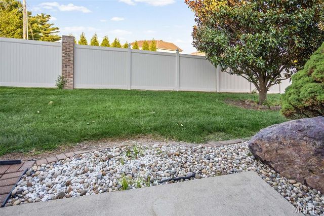 23 Klein Drive, Bethalto, IL 62010